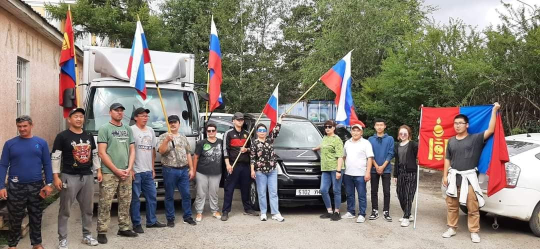 "Украины иргэдэд өгөх тусламж" гэх нэрээр Монголд хандив цуглуулж, Оросын цэрэг хяналтаа тогтоосон "Донбасс" муж руу тусламж явуулжээ