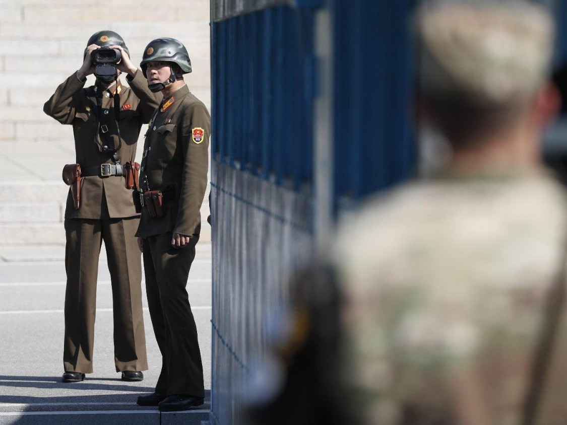 Хойд Солонгосын цэргүүд хилийн бүсэд нэвтэрсэн БНХАУ-ын иргэнийг буудаж хөнөөжээ