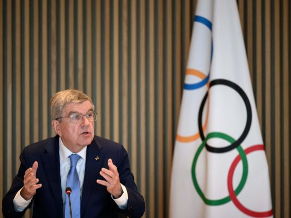 Олон улсын олимпийн хорооны ерөнхийлөгч Орос, Беларусийн тамирчдыг олон улсын тэмцээнд оролцуулахыг зөвшөөрлөө