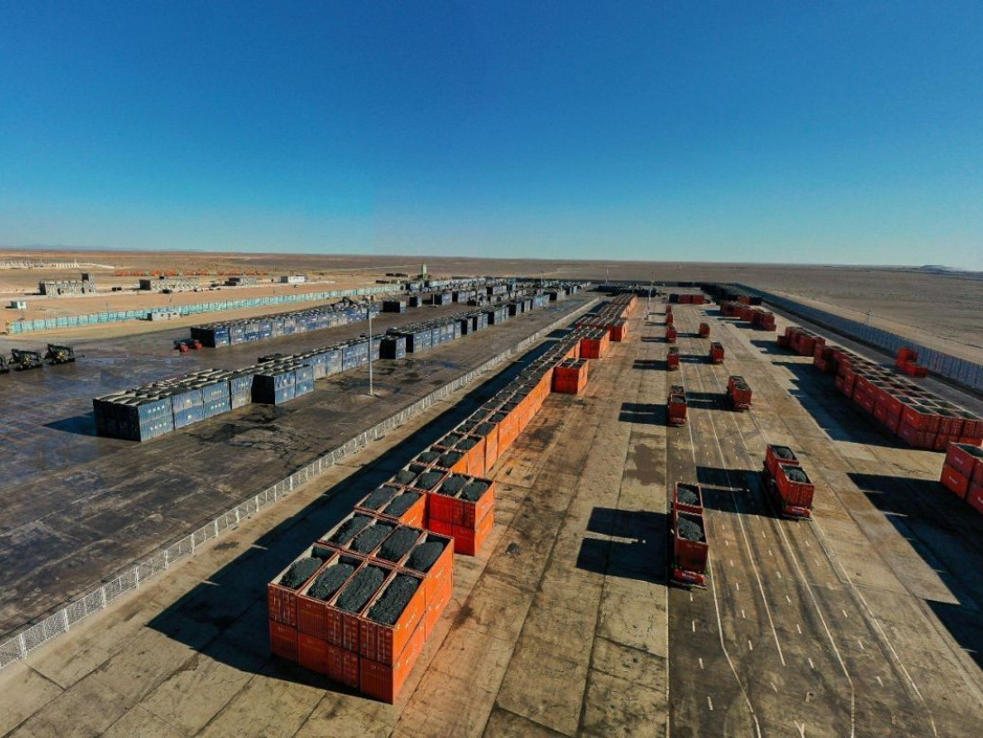 Монгол Улс анх удаа автомат удирдлагатай тээврийн хэрэгслээр нүүрс экспортолж эхэллээ 