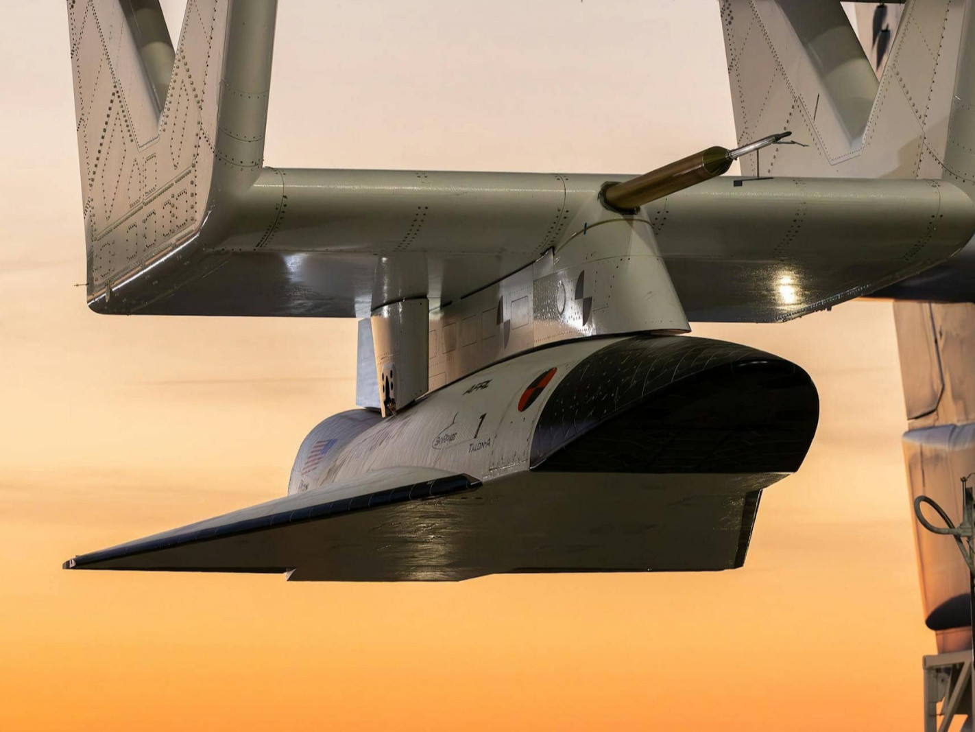  ВИДЕО: Дуунаас хурдан нисдэг аппарат болох “ТА-1”-г амжилттай туршжээ